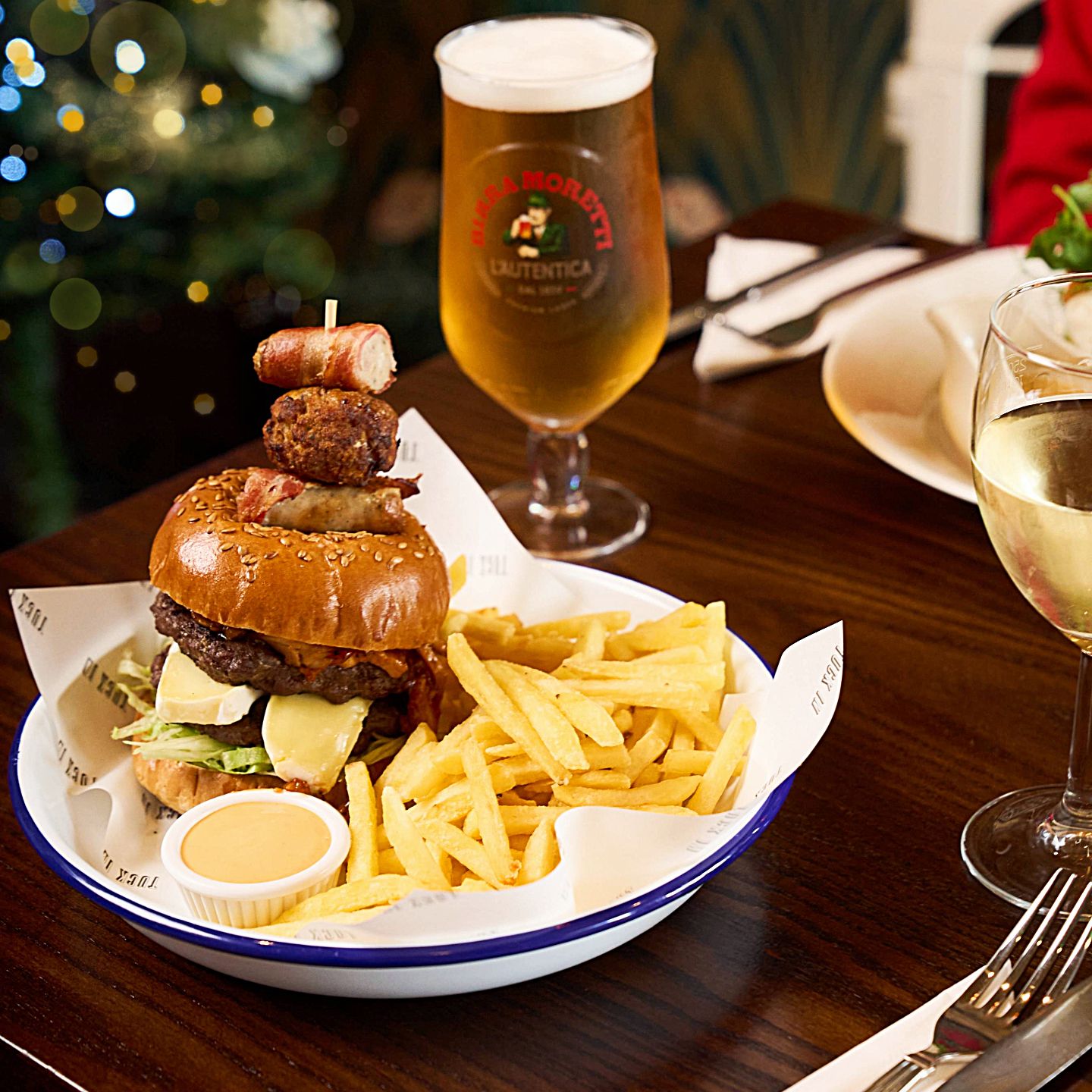 Festive Lunch & Dinner at The Ye Olde Crown in Rayleigh